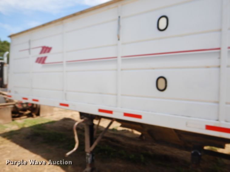 image for item DC5098 2001 Maurer double hopper bottom grain trailer