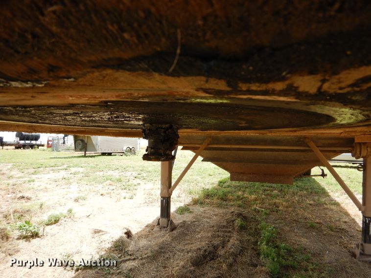 image for item DC5098 2001 Maurer double hopper bottom grain trailer