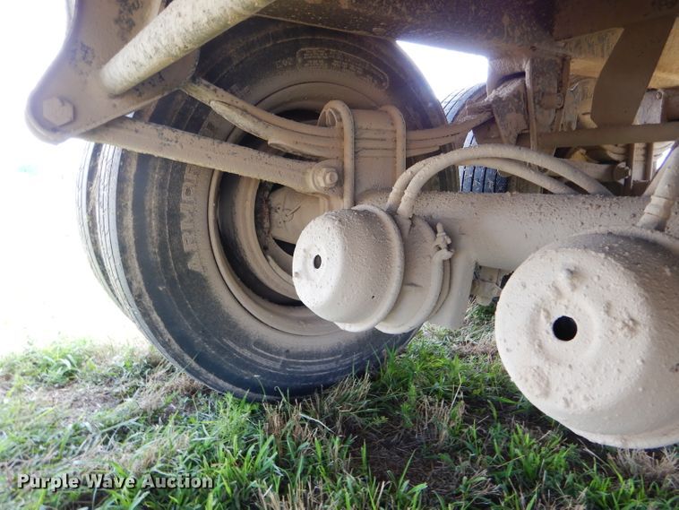 image for item DC5098 2001 Maurer double hopper bottom grain trailer