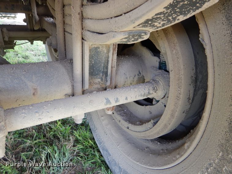 image for item DC5098 2001 Maurer double hopper bottom grain trailer