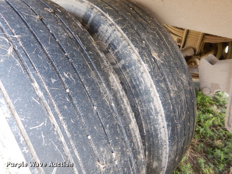 image for item DC5098 2001 Maurer double hopper bottom grain trailer