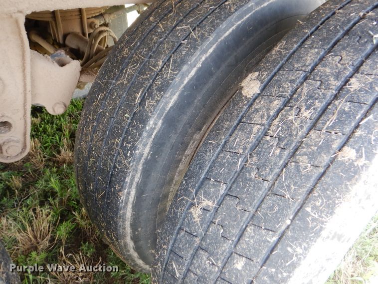 image for item DC5098 2001 Maurer double hopper bottom grain trailer