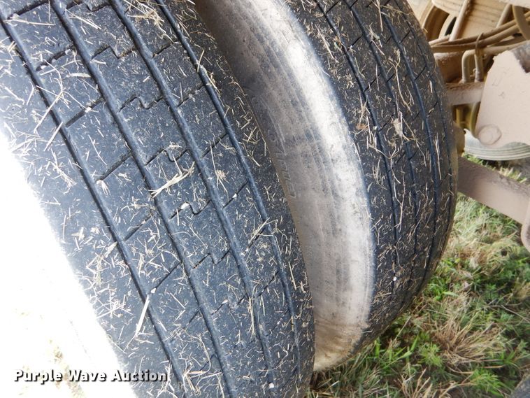 image for item DC5098 2001 Maurer double hopper bottom grain trailer