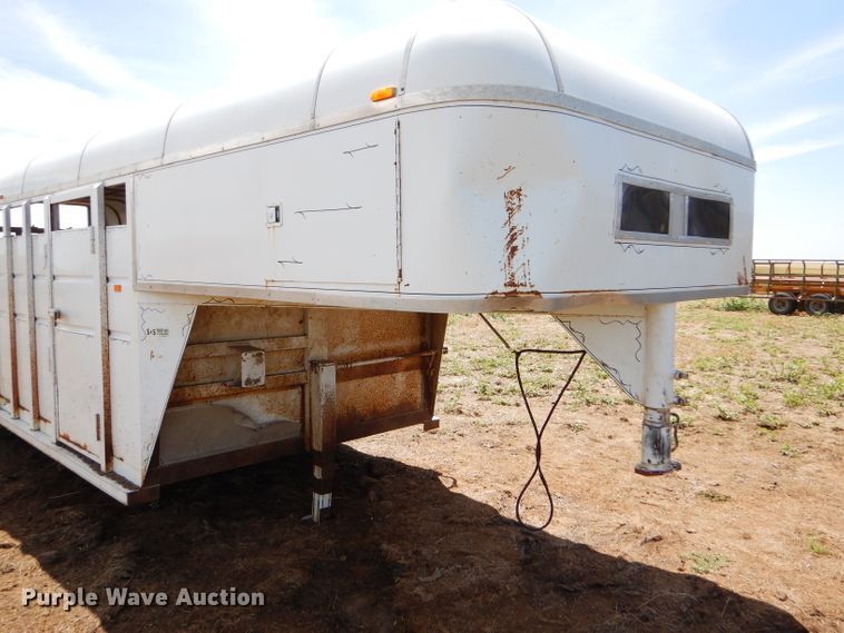 image for item DC5101 1987 Trail Magic G1987 livestock trailer