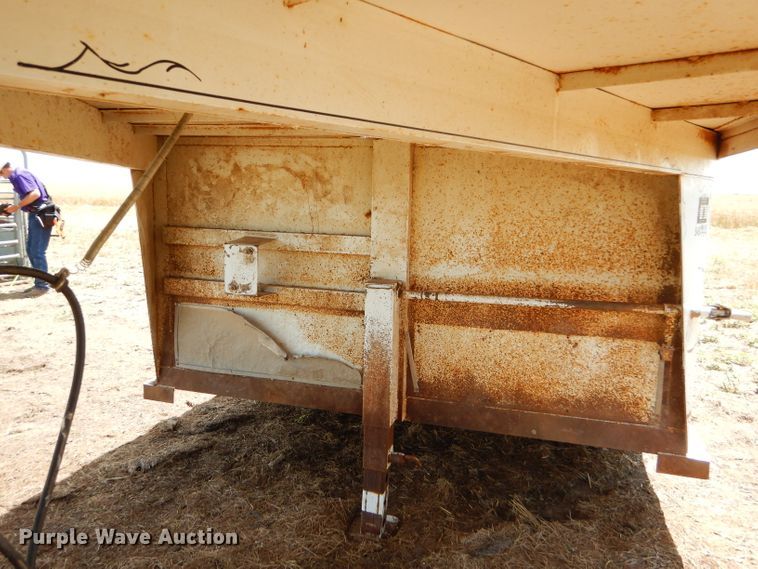 image for item DC5101 1987 Trail Magic G1987 livestock trailer