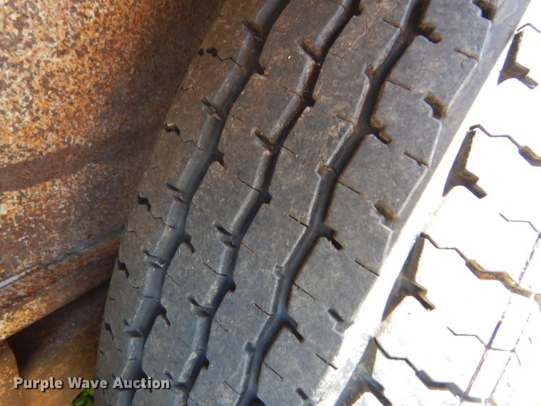 image for item DC5101 1987 Trail Magic G1987 livestock trailer