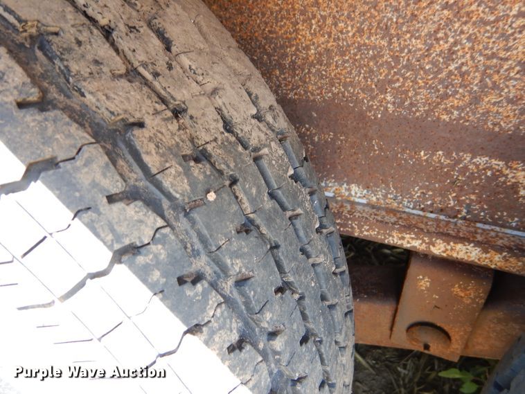 image for item DC5101 1987 Trail Magic G1987 livestock trailer