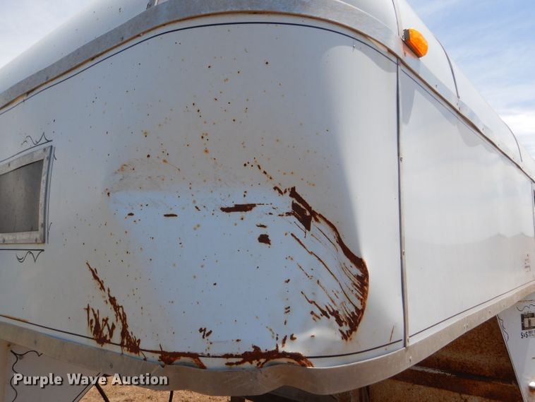 image for item DC5101 1987 Trail Magic G1987 livestock trailer