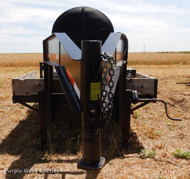 image for item DC5102 2003 Neal flatbed trailer with nurse tank