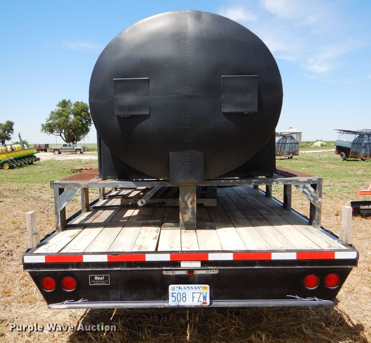 image for item DC5102 2003 Neal flatbed trailer with nurse tank