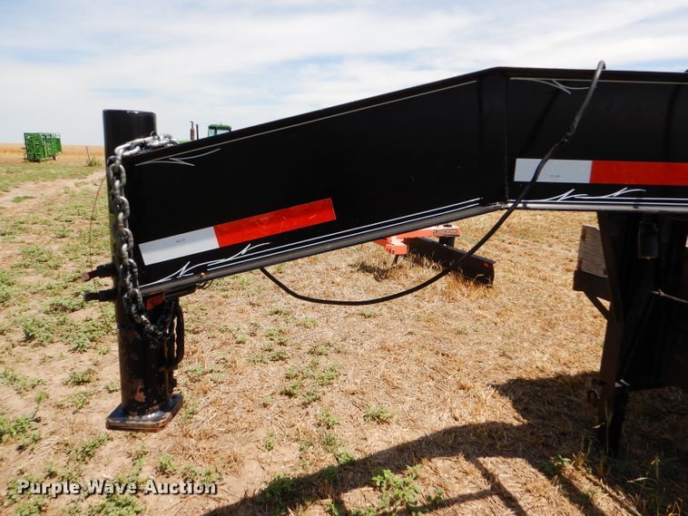 image for item DC5102 2003 Neal flatbed trailer with nurse tank