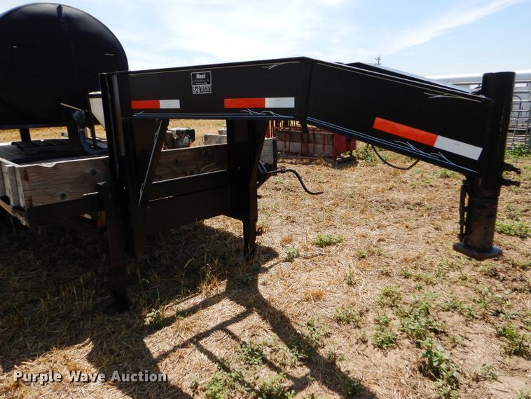 image for item DC5102 2003 Neal flatbed trailer with nurse tank