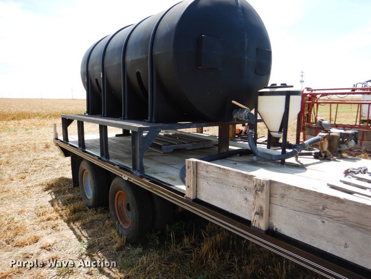 image for item DC5102 2003 Neal flatbed trailer with nurse tank