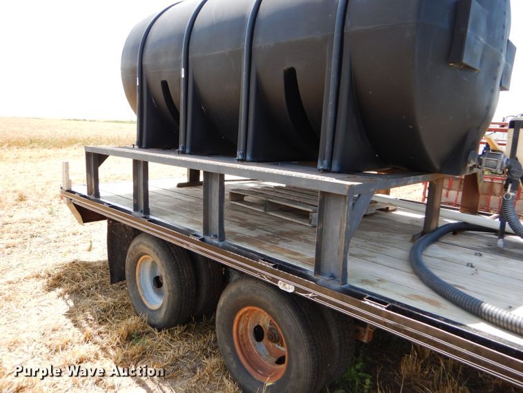 image for item DC5102 2003 Neal flatbed trailer with nurse tank