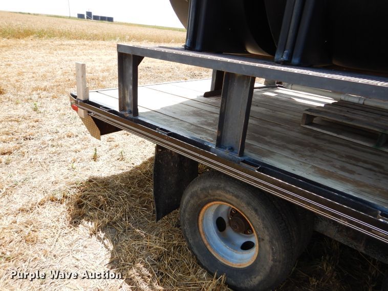 image for item DC5102 2003 Neal flatbed trailer with nurse tank