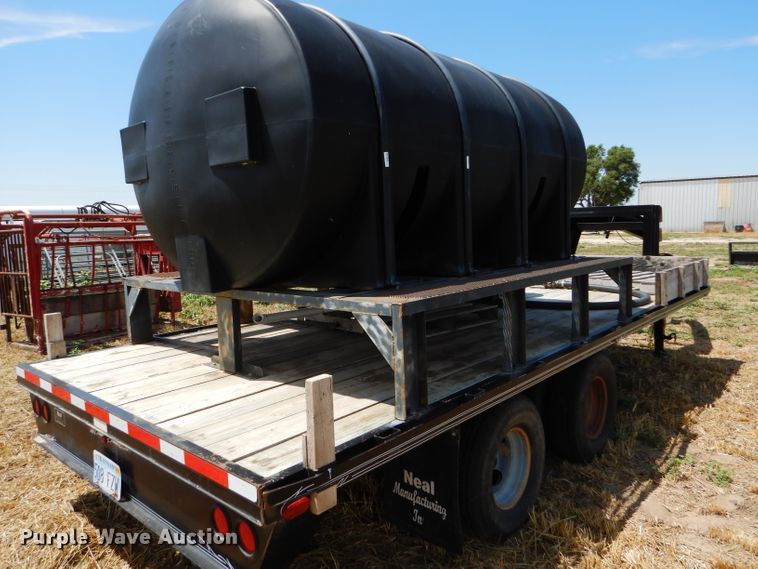 image for item DC5102 2003 Neal flatbed trailer with nurse tank