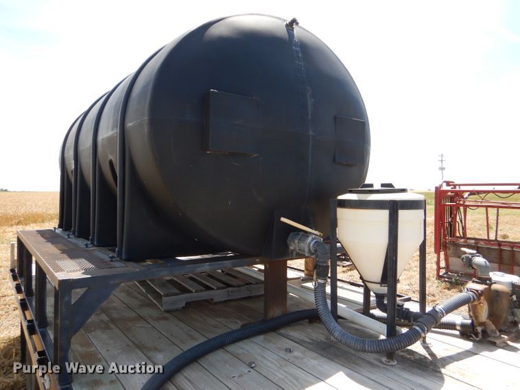 image for item DC5102 2003 Neal flatbed trailer with nurse tank