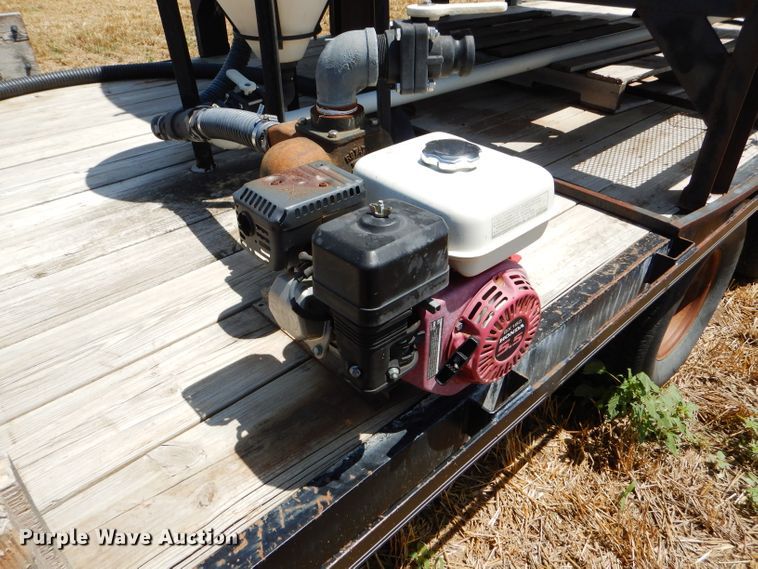 image for item DC5102 2003 Neal flatbed trailer with nurse tank