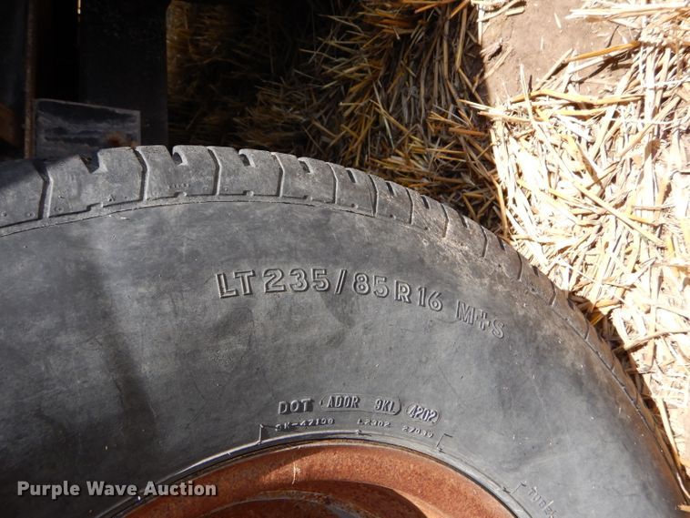 image for item DC5102 2003 Neal flatbed trailer with nurse tank