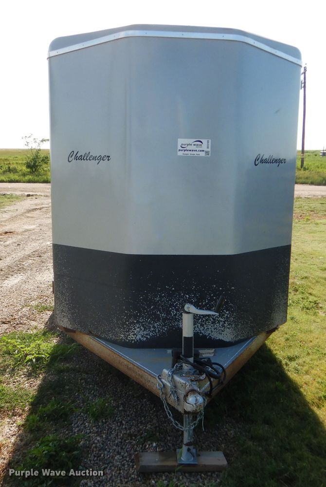 image for item DC5103 2007 Titan Challenger livestock trailer