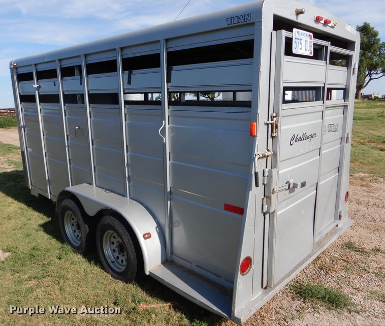 image for item DC5103 2007 Titan Challenger livestock trailer