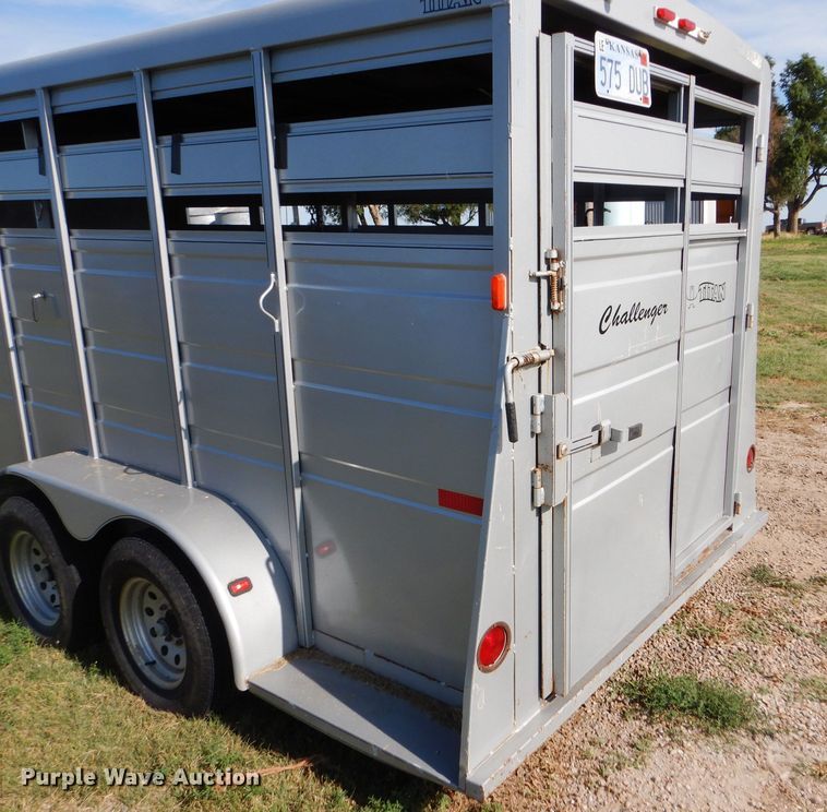 image for item DC5103 2007 Titan Challenger livestock trailer