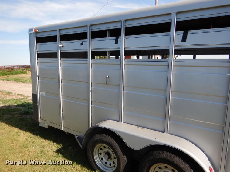 image for item DC5103 2007 Titan Challenger livestock trailer