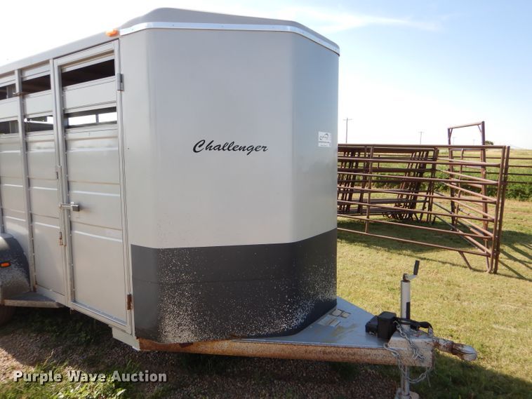 image for item DC5103 2007 Titan Challenger livestock trailer