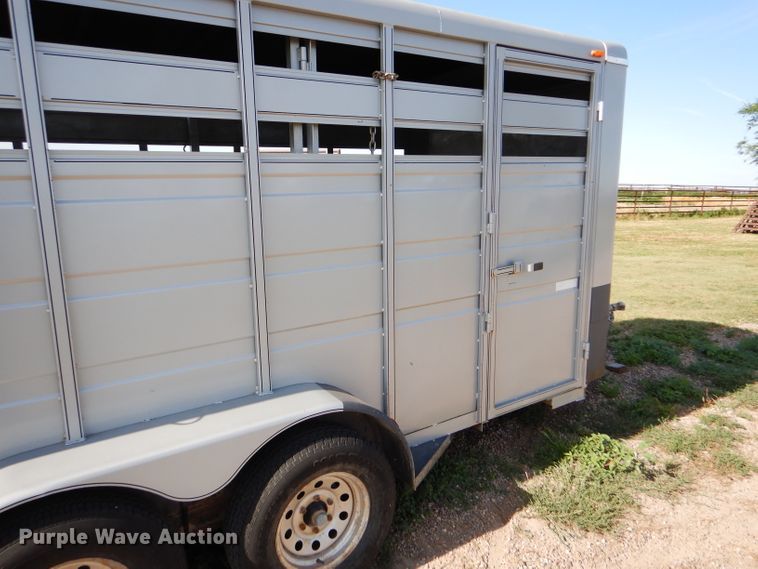 image for item DC5103 2007 Titan Challenger livestock trailer