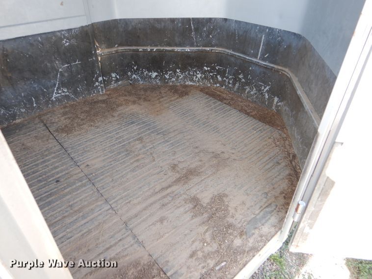 image for item DC5103 2007 Titan Challenger livestock trailer