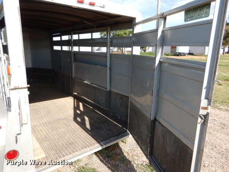 image for item DC5103 2007 Titan Challenger livestock trailer