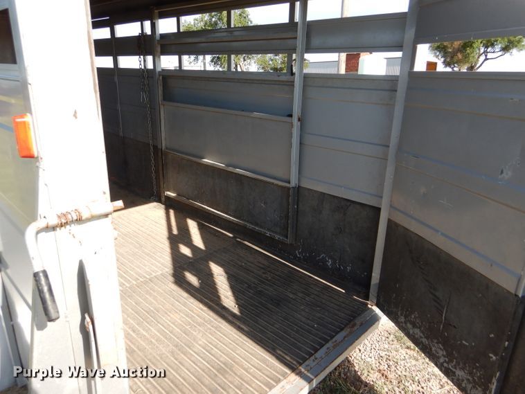 image for item DC5103 2007 Titan Challenger livestock trailer