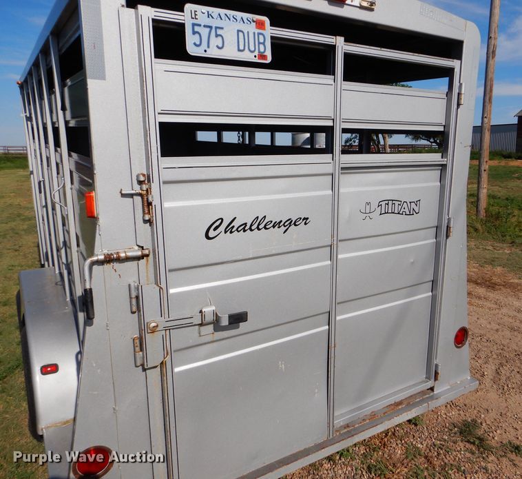 image for item DC5103 2007 Titan Challenger livestock trailer