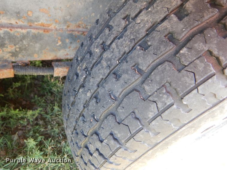 image for item DC5103 2007 Titan Challenger livestock trailer