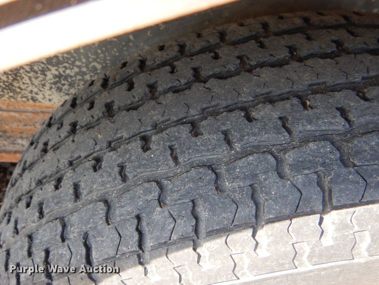 image for item DC5103 2007 Titan Challenger livestock trailer