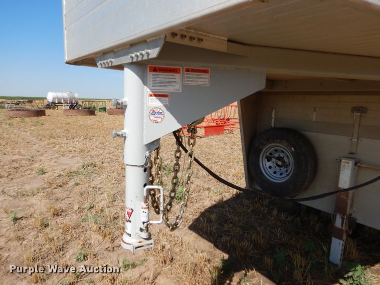 image for item DC5105 2018 Hillsboro livestock trailer