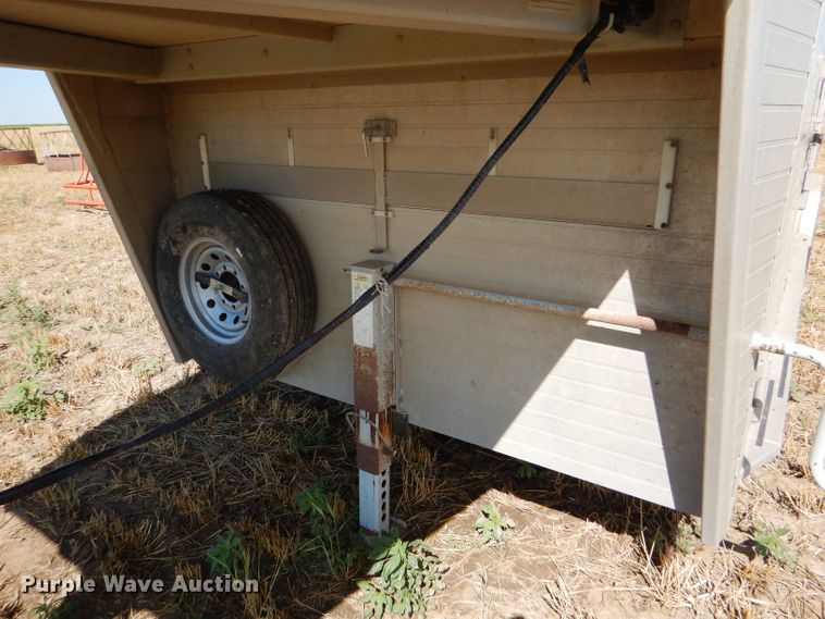 image for item DC5105 2018 Hillsboro livestock trailer