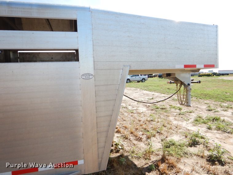 image for item DC5105 2018 Hillsboro livestock trailer
