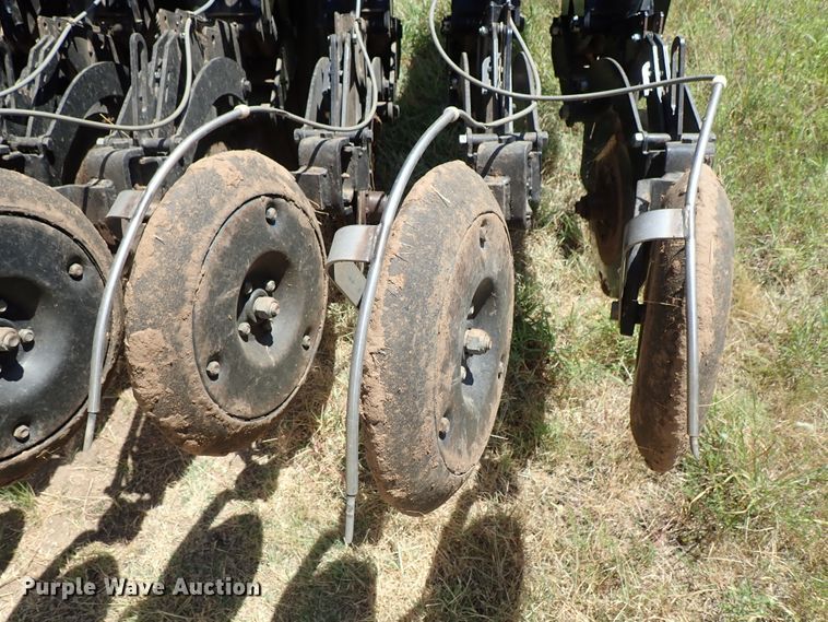 image for item DE5473 CrustBuster All Plant 4615 no-till grain drill