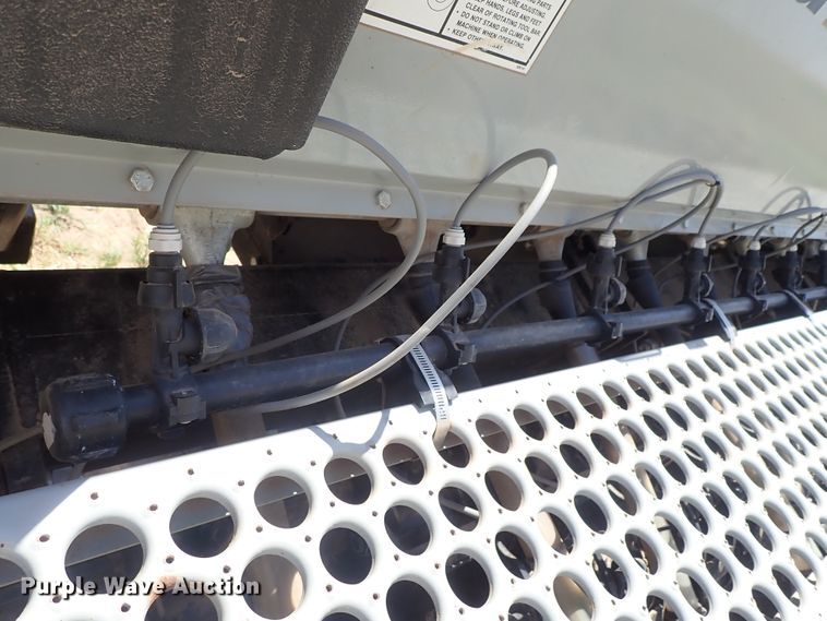 image for item DE5473 CrustBuster All Plant 4615 no-till grain drill