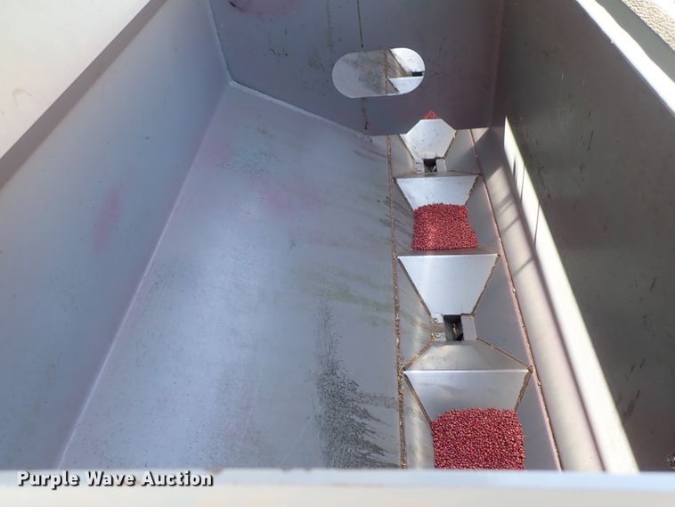 image for item DE5473 CrustBuster All Plant 4615 no-till grain drill