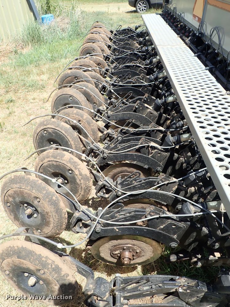 image for item DE5473 CrustBuster All Plant 4615 no-till grain drill