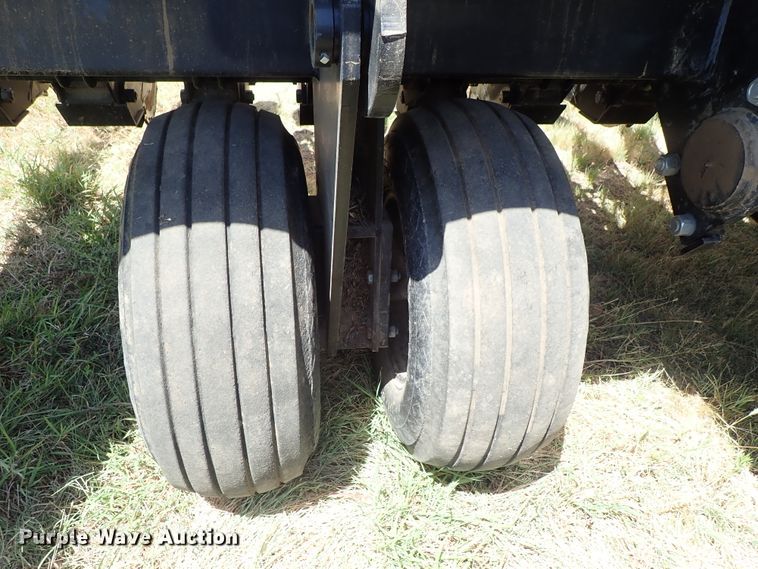 image for item DE5473 CrustBuster All Plant 4615 no-till grain drill