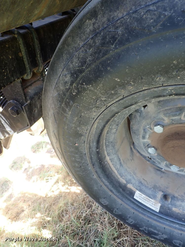 image for item DE5473 CrustBuster All Plant 4615 no-till grain drill