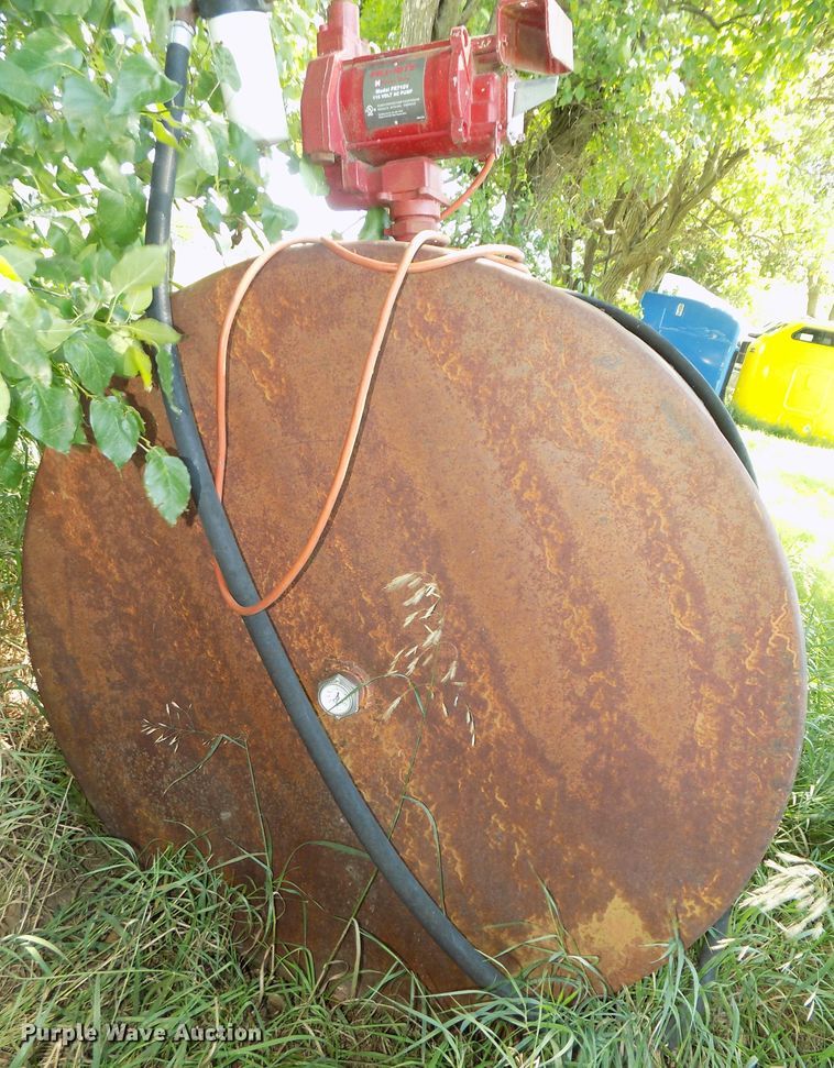 image for item DE7743 Fuel tank