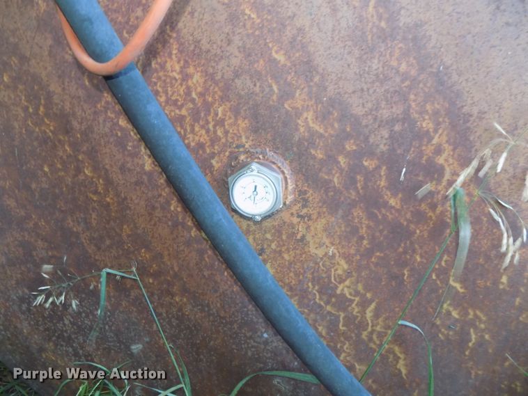 image for item DE7743 Fuel tank