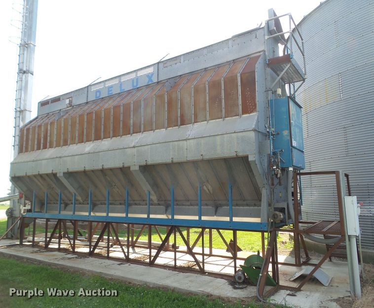 image for item DF0773 Delux DP9060 continuous flow grain dryer