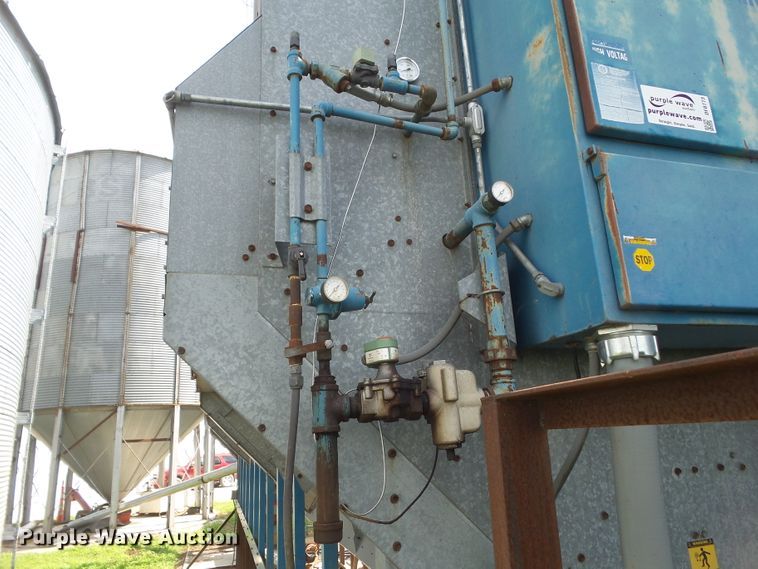 image for item DF0773 Delux DP9060 continuous flow grain dryer