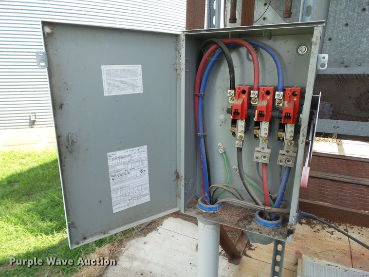 image for item DF0773 Delux DP9060 continuous flow grain dryer