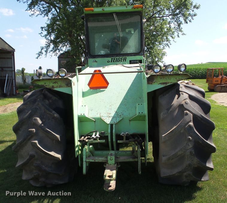 image for item DF0776 1979 Steiger Panther III ST310 4WD tractor